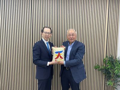 Visit to T.K. Trading President Kawamoto