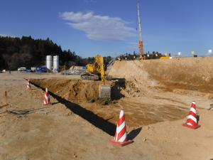 特別教室棟H29.12　F棟基礎掘削中