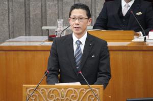 一般質問（先﨑温容議員）