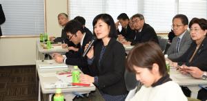 教育フォーラム審査員からの質疑の様子１