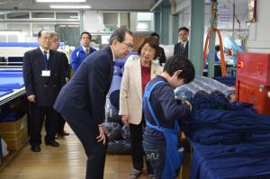 知事写真１