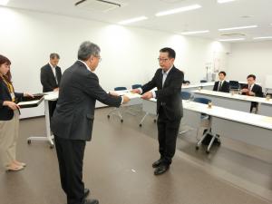 認証書交付
