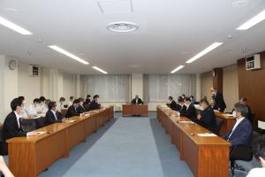 議会運営委員会の写真