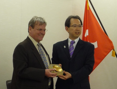 ヴェーバー博士による内堀知事表敬訪問