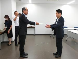 株式会社Mhg