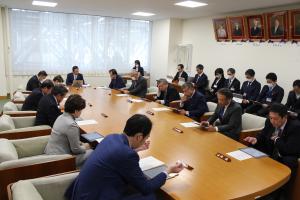 議会運営委員会の写真