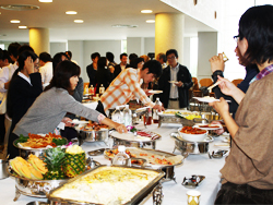 昼食交流会の様子