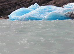 氷河の割れ目