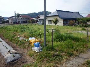 住宅地と畑に囲まれたのどかな環境です