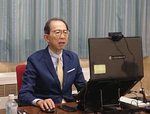 WEB会議で発言する知事