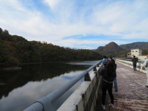 R7施設見学会_真野ダム3