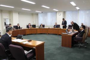 総務委員会の写真