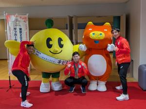 キビタン、ベコ太郎、選手