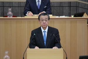 福祉公安委員長の委員長報告の写真