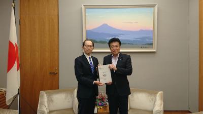 官房長官