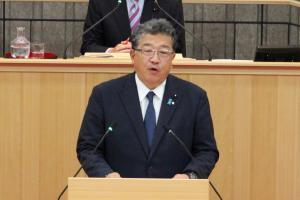 一般質問（佐藤郁雄議員）の写真
