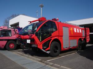 大型化学消防車です