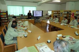 ふたば未来学園高等学校を調査する避難地域復興・創生対策特別委員会